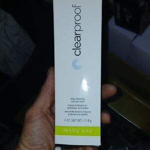 Mary Kay Clearproof Charcoal Mask - White and Green